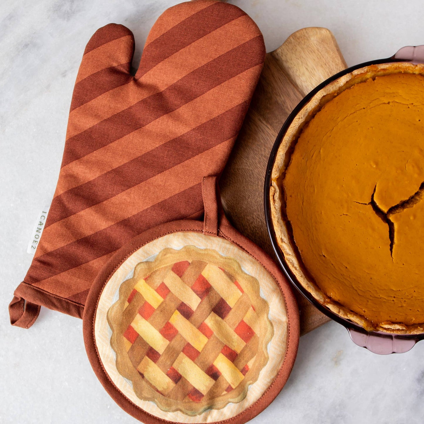 Pie Oven Mitt & Pot Holder