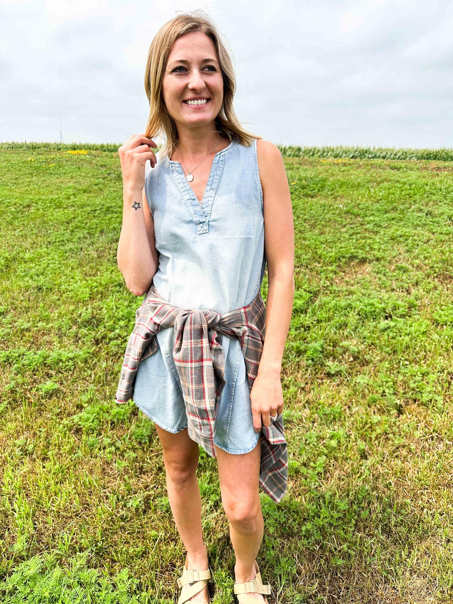 AFC Grey Plaid Women’s Flannel Shirt - American Farm Company
