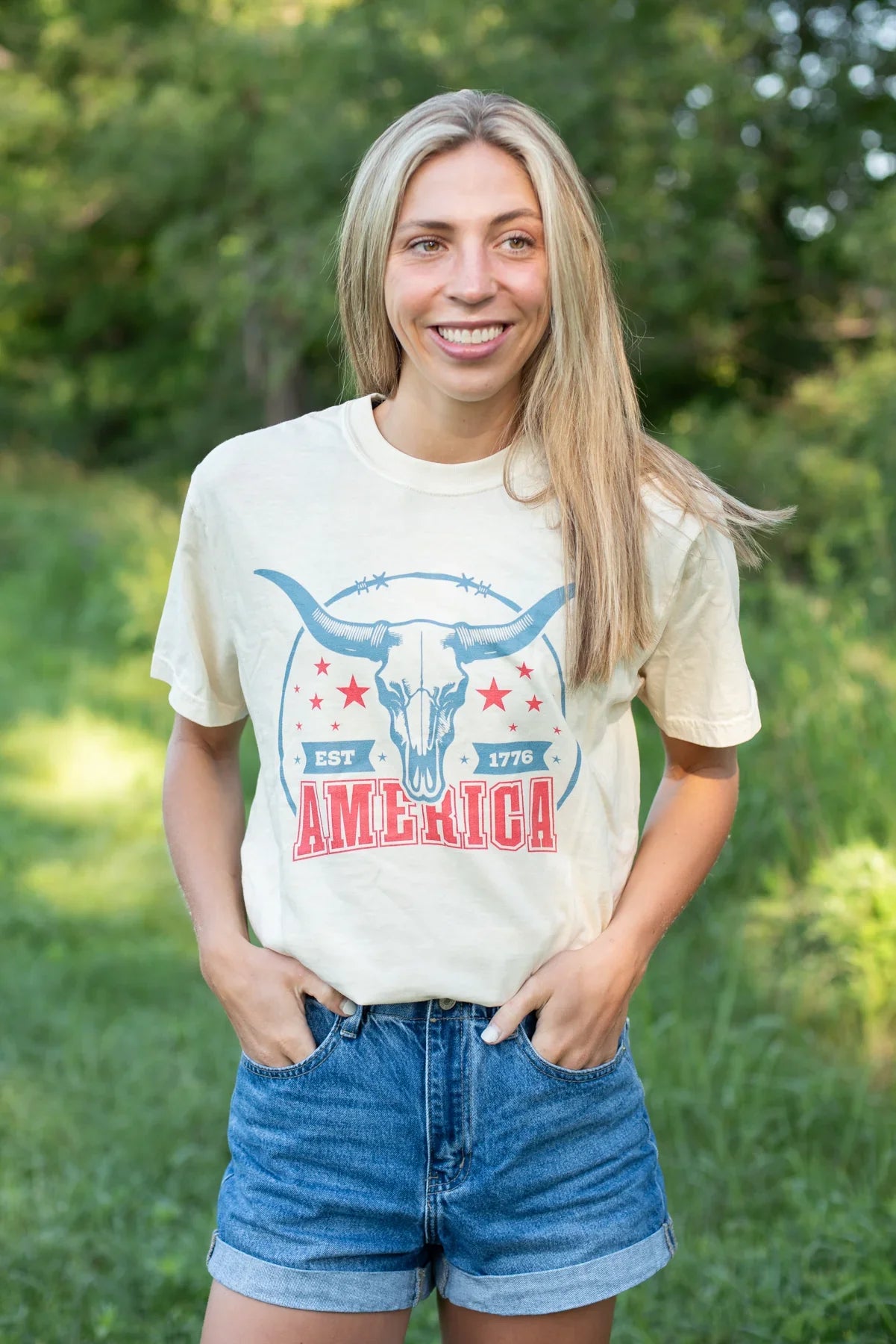 'America' Skull Ivory Tee