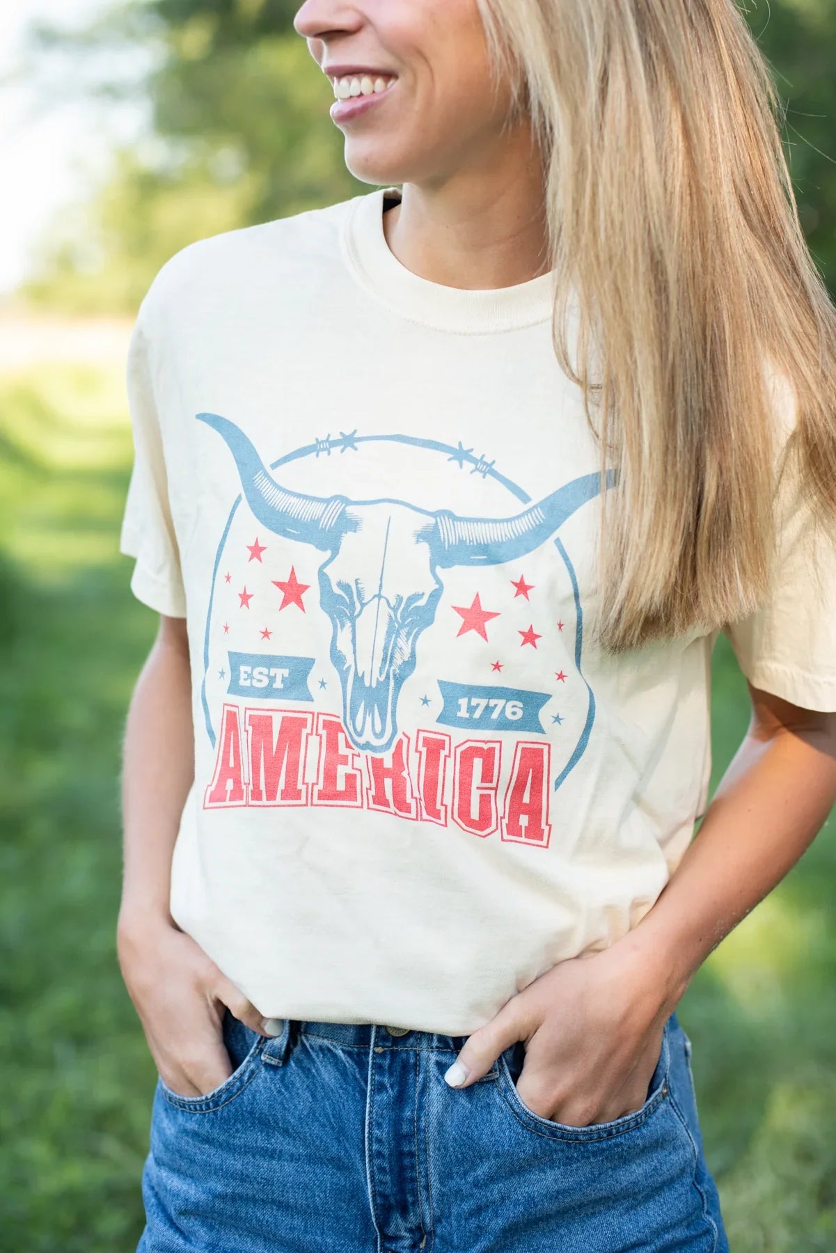 'America' Skull Ivory Tee