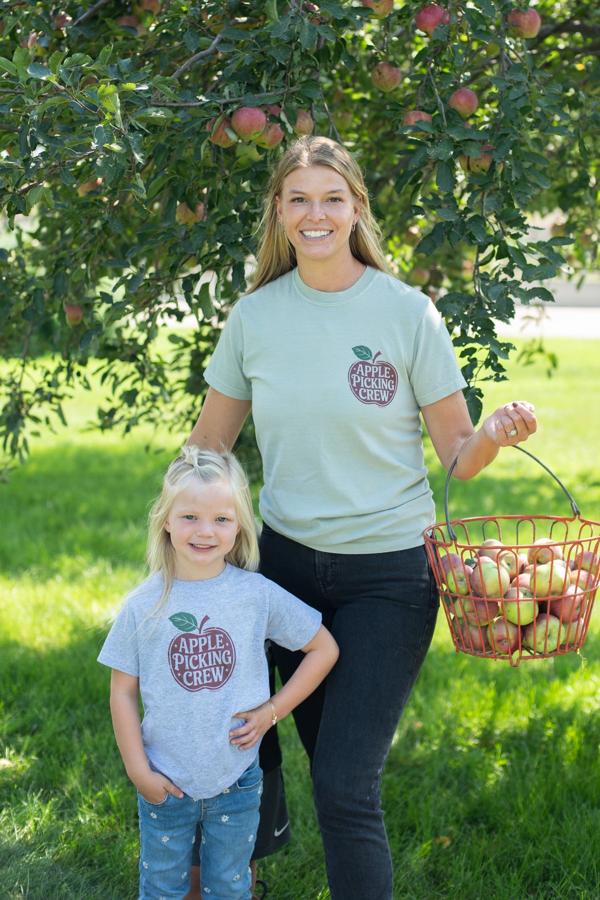 'Apple Picking Crew' Tee
