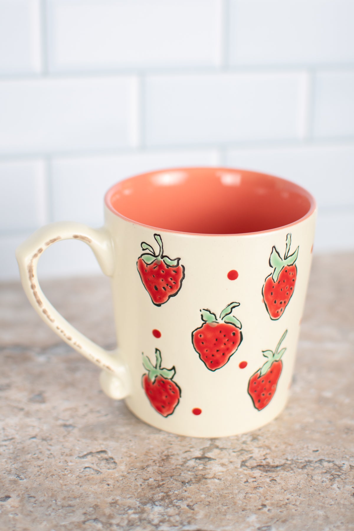 Strawberry 18oz Mug
