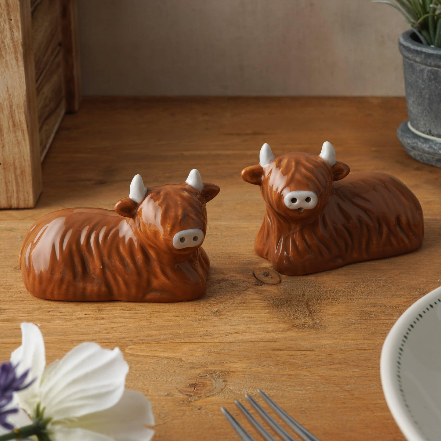 Highland Cow Salt & Pepper Shakers - American Farm Company