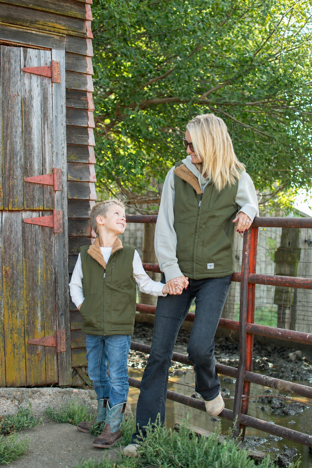 AFC Sherpa Lined Adult Vest - Forest Green