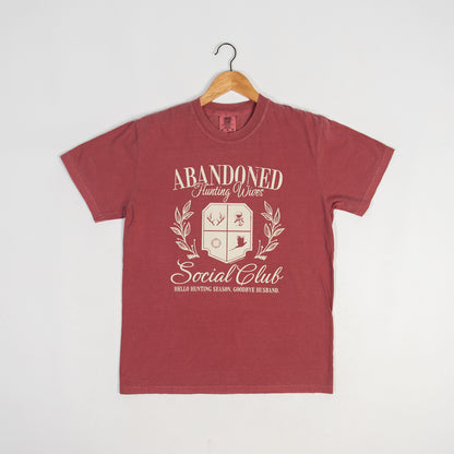 'Abandoned Hunting Wives Club' Washed Red Tee