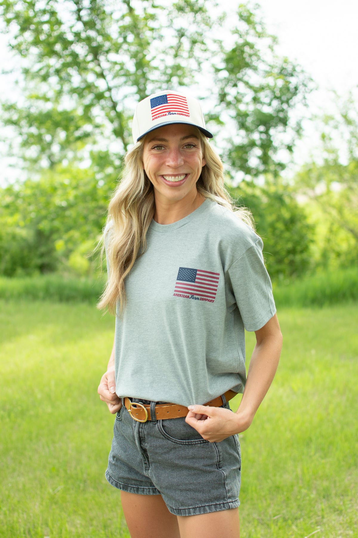 American Farm Company Flag Gray Essentials Tee