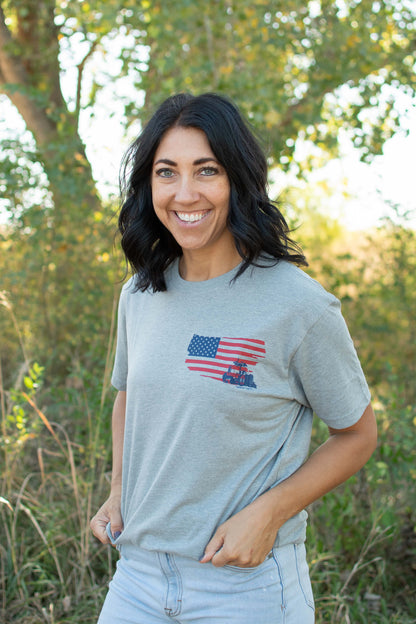 'American Farmer' Grey Tee [W]