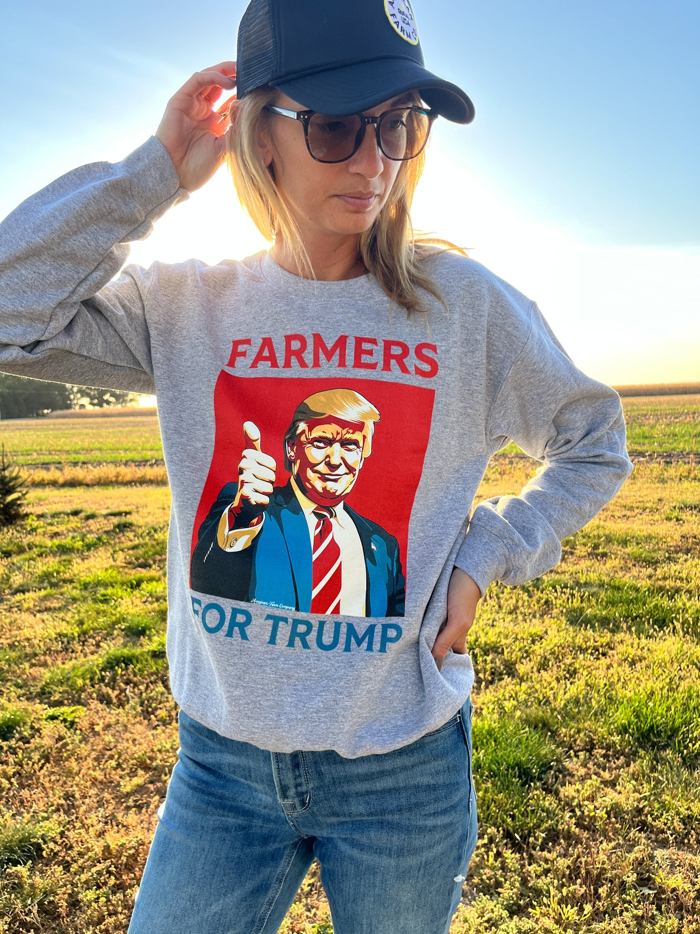 Farmers for Trump Grey Crewneck - Trump '24 - American Farm Company