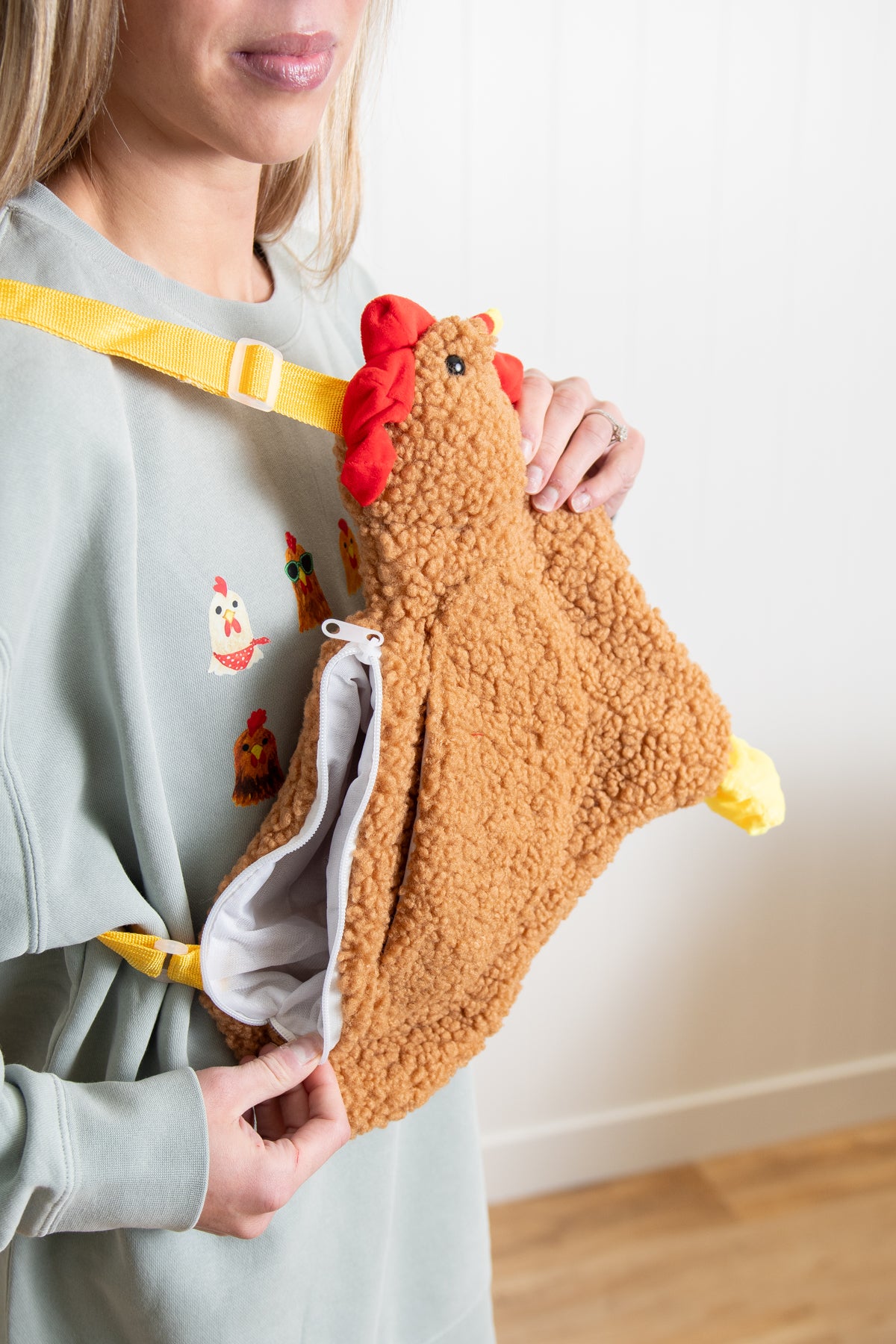 Brown Chicken Shoulder Bag