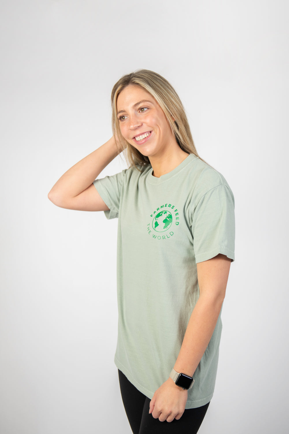 Farmers Feed The World Bay Tee - American Farm Company