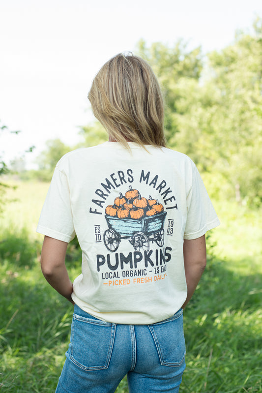 'Farmers Market Pumpkins' Tee