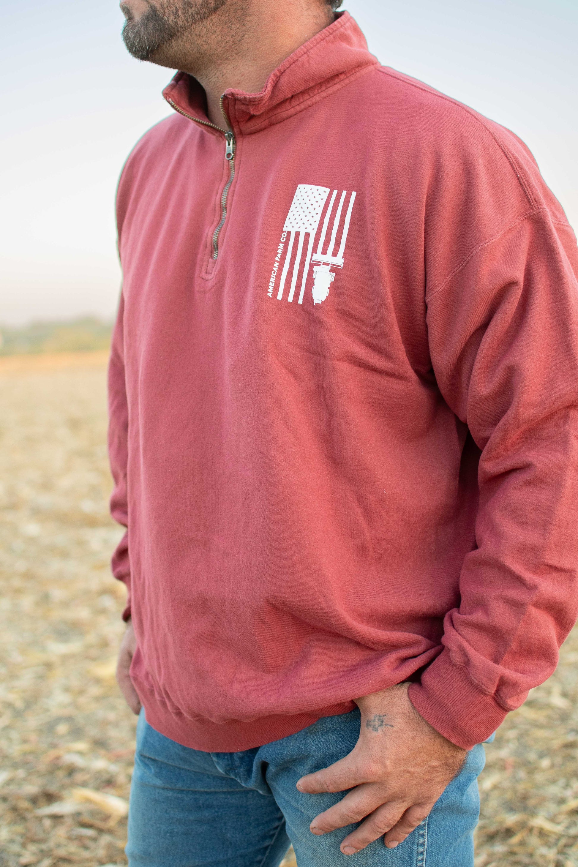 Harvest Flag Red 1/4 Zip [M]