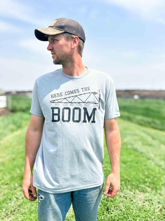 Here comes the Boom Essentials Tee - American Farm Company