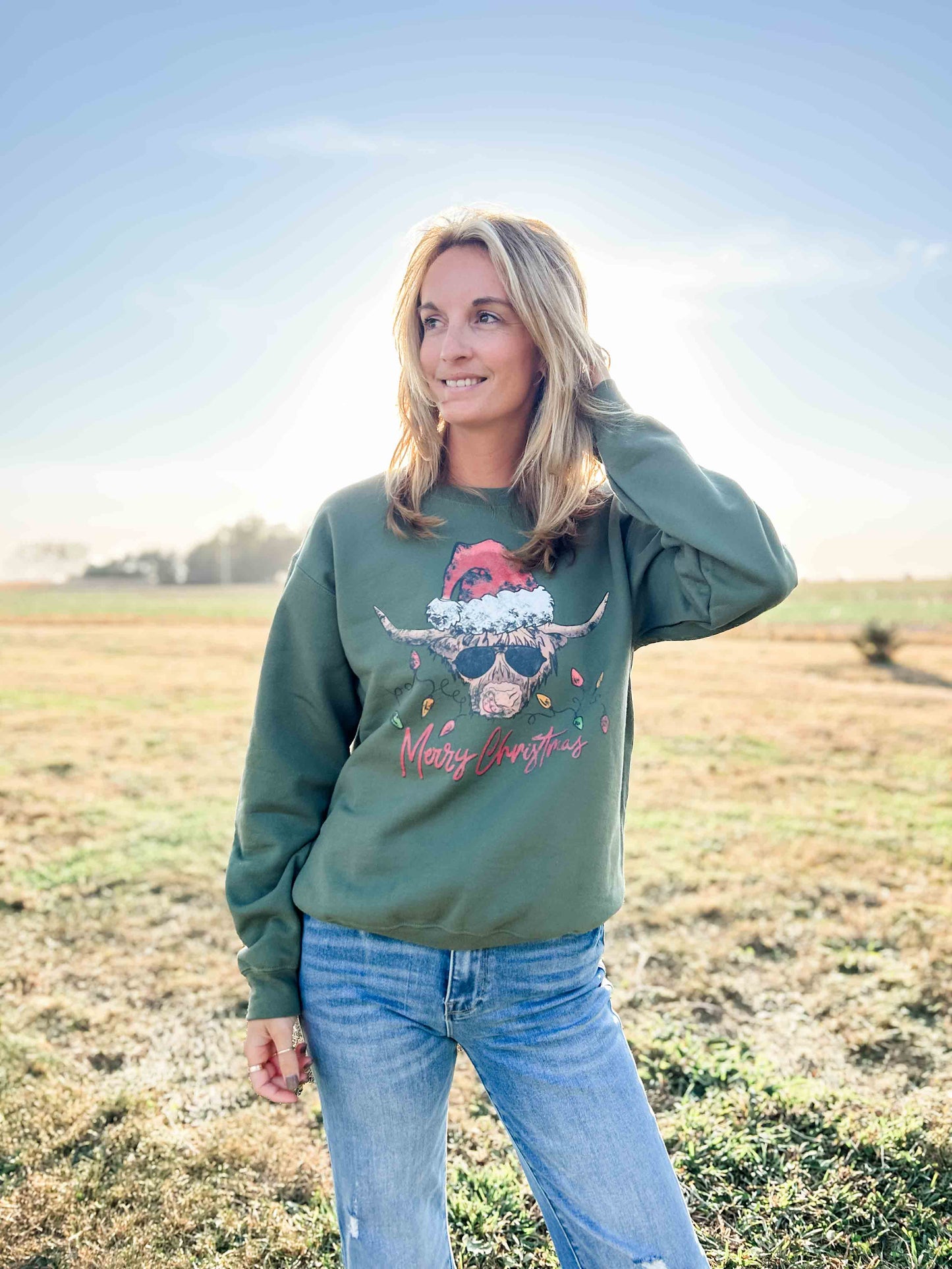 Highland Cow Retro Christmas Crewneck - American Farm Company