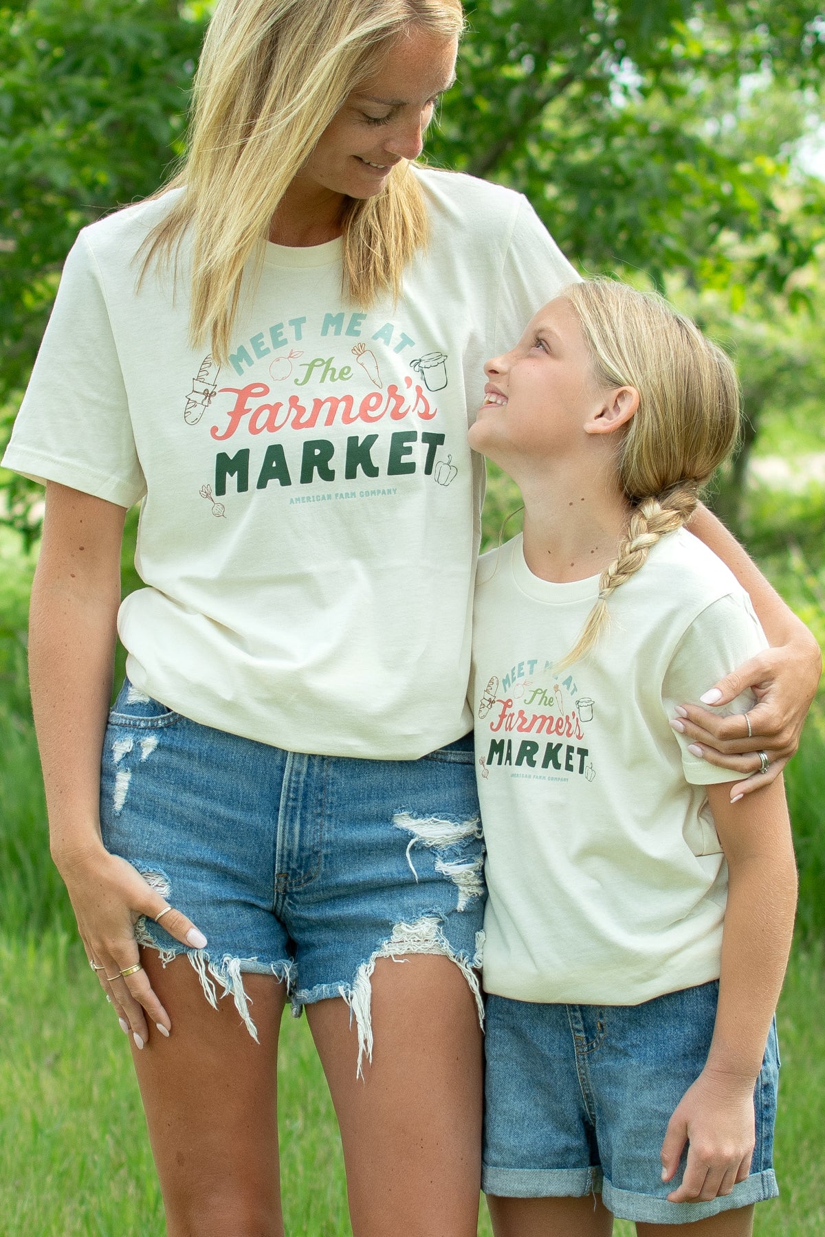 'Meet Me at the Farmer's Market' Ivory Toddler/Youth Tee