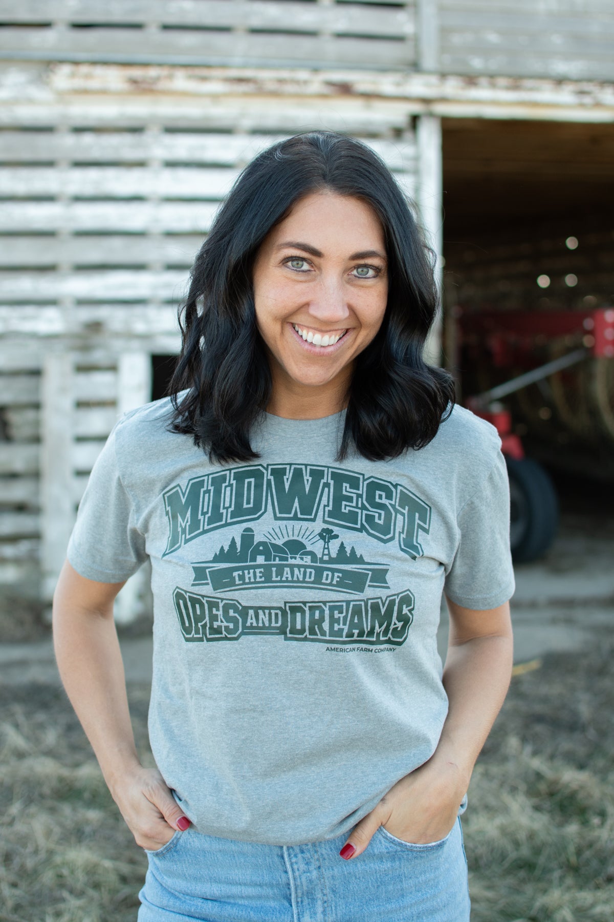 Midwest - Land of Opes and Dreams' Gray Essentials Tee