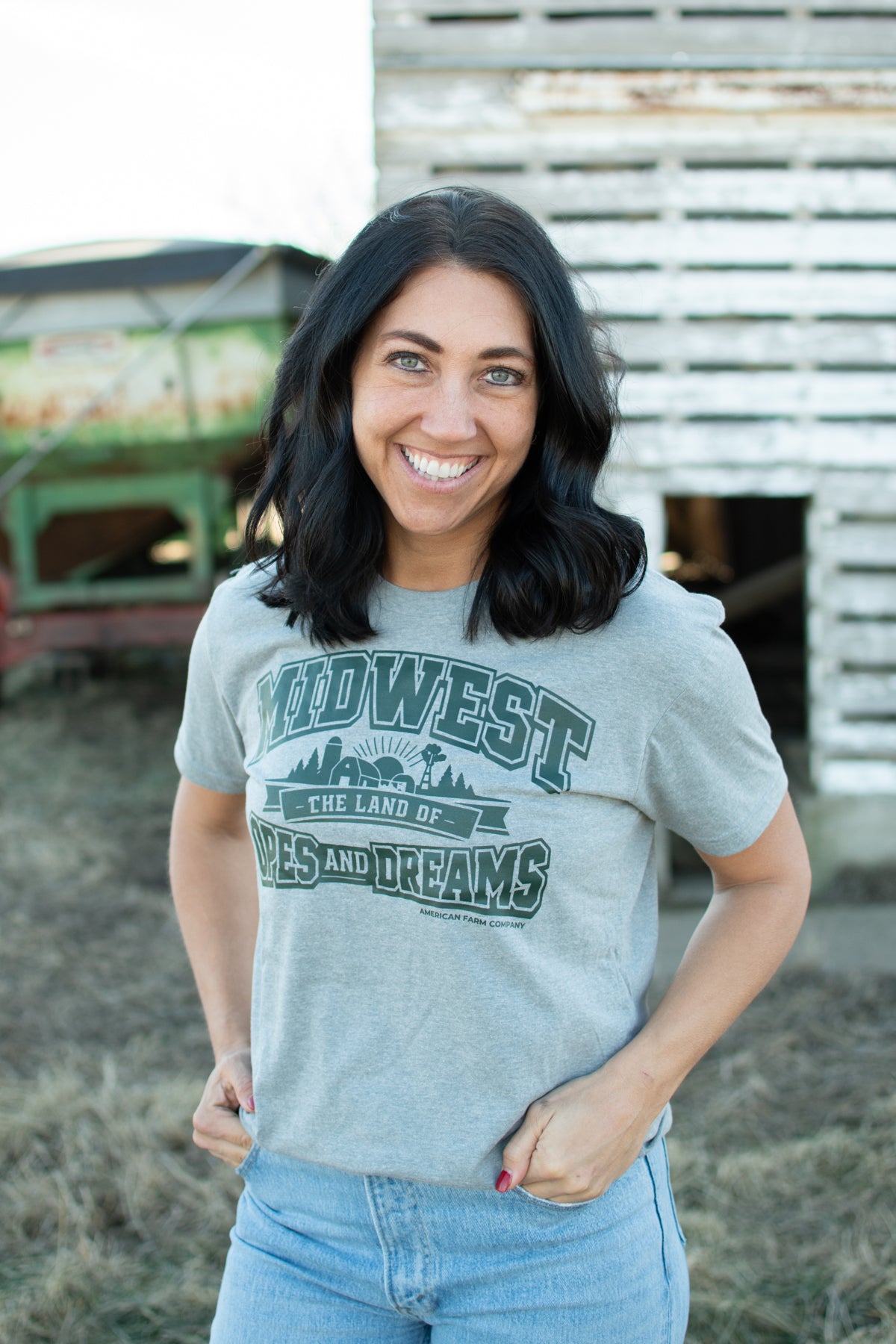 Midwest - Land of Opes and Dreams' Gray Essentials Tee