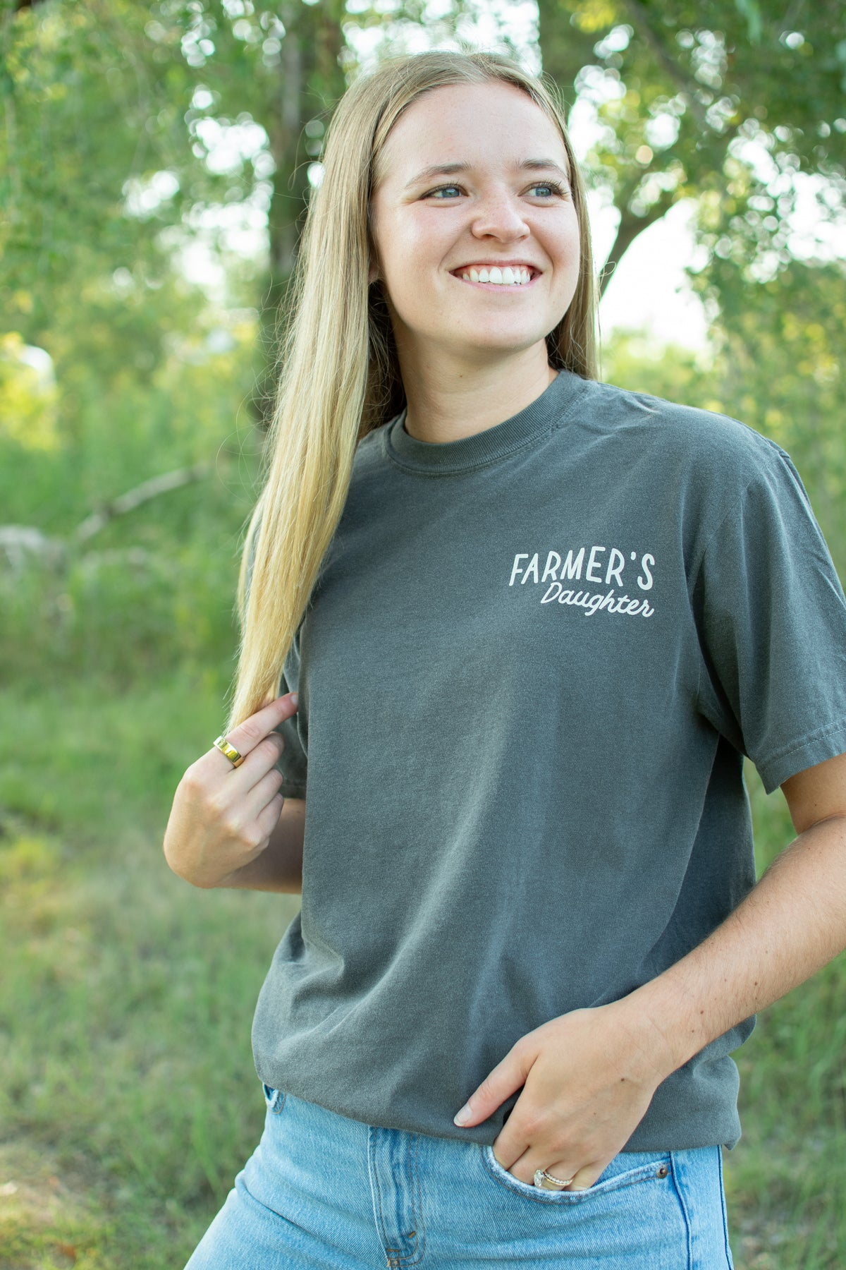 'So God Made a Farmer's Daughter' Adult T-Shirt - Charcoal