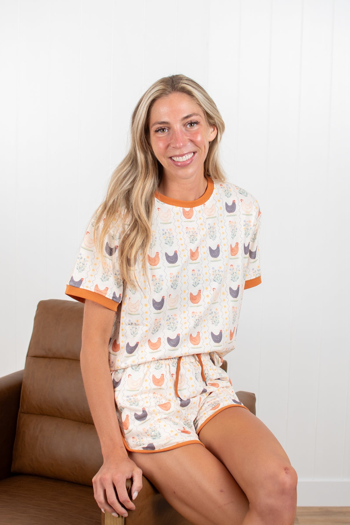 Vintage Chicken Floral Adult 2-Piece Short Lounge Set