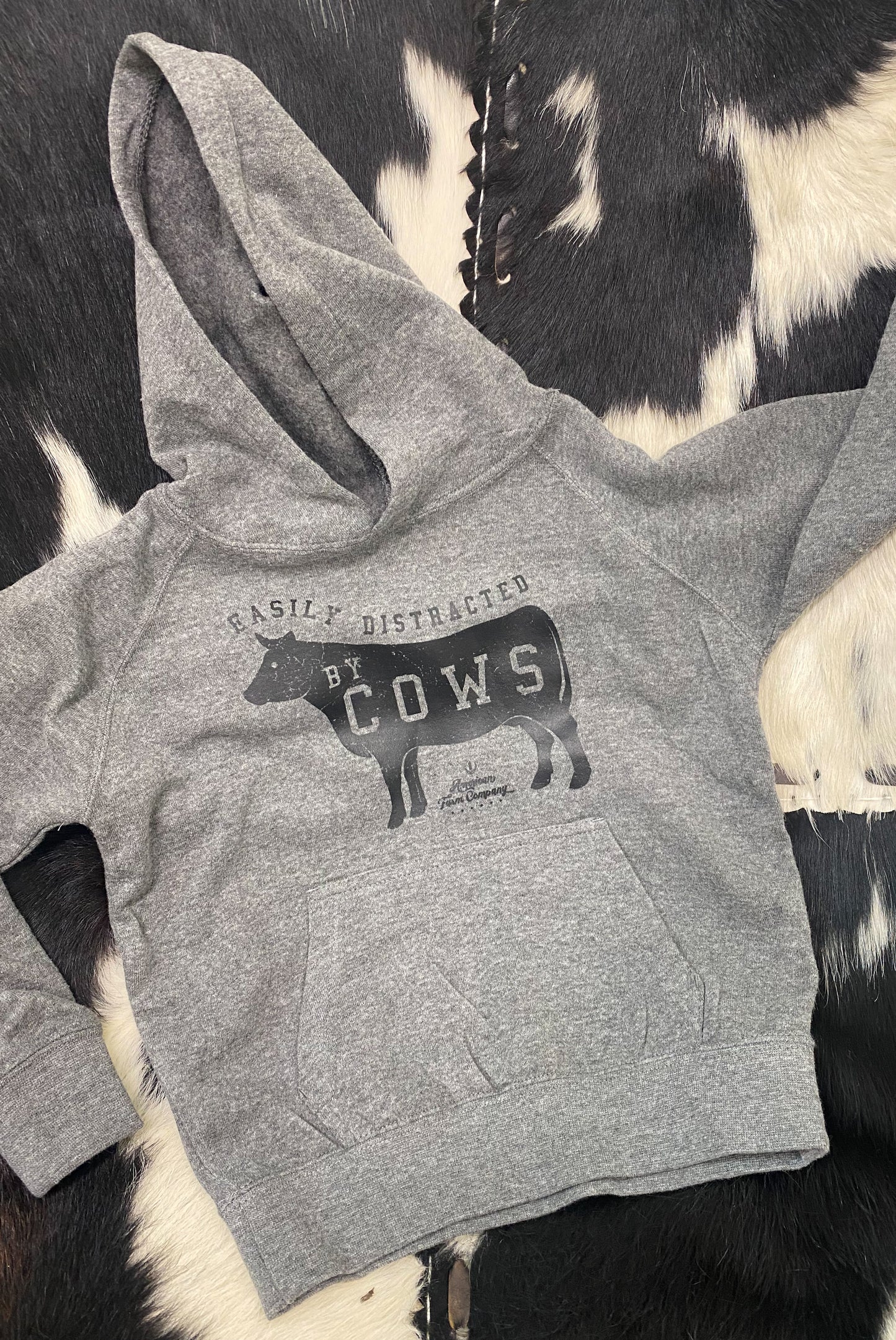 ‘Easily Distracted by Cows Youth & Toddler Hoodie | rachelgranstra.com